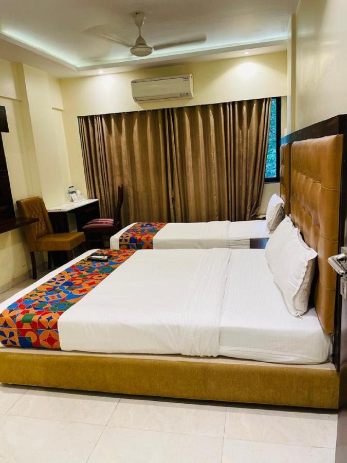 Hotel Embassy Park - Bkc Bombay Eksteriør billede