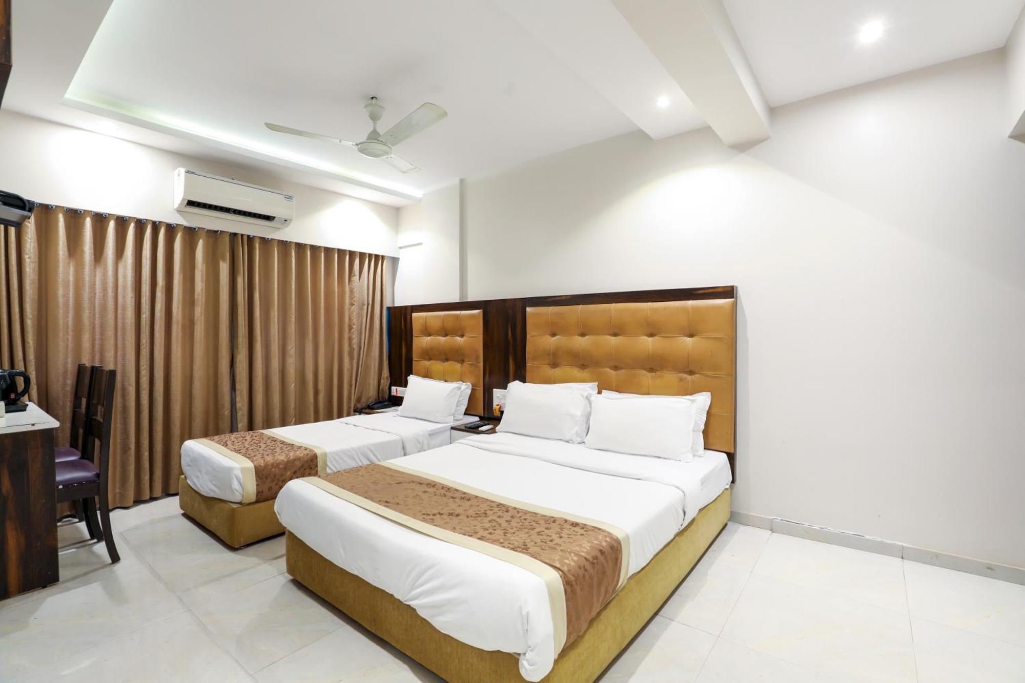 Hotel Embassy Park - Bkc Bombay Eksteriør billede